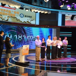 ���뼪��˹�����¼�ƺ�����ģ��ʫ�ʾ���